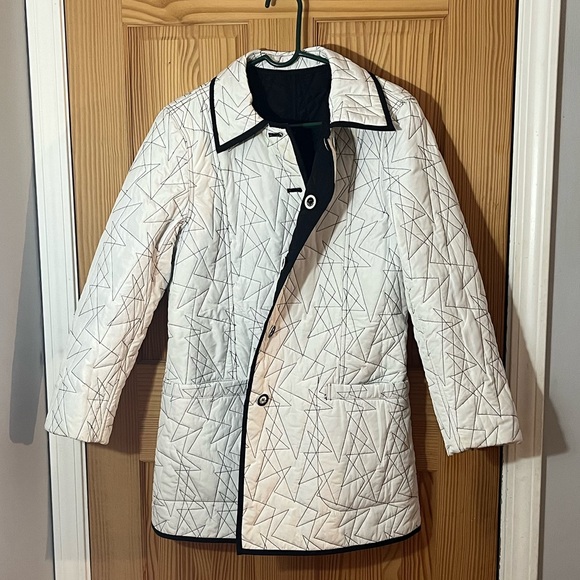 Vintage Black And White Quilted Women's Reversible Coat - Picture 2 of 16